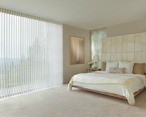 Không gian phòng ngủ hiện đại với sự kết hợp hoàn hảo của rèm cửa Modero