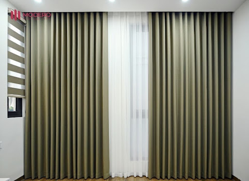 Rèm vải một lớp có độ dày trung bình hoặc chất liệu linen/poly mềm nhẹ