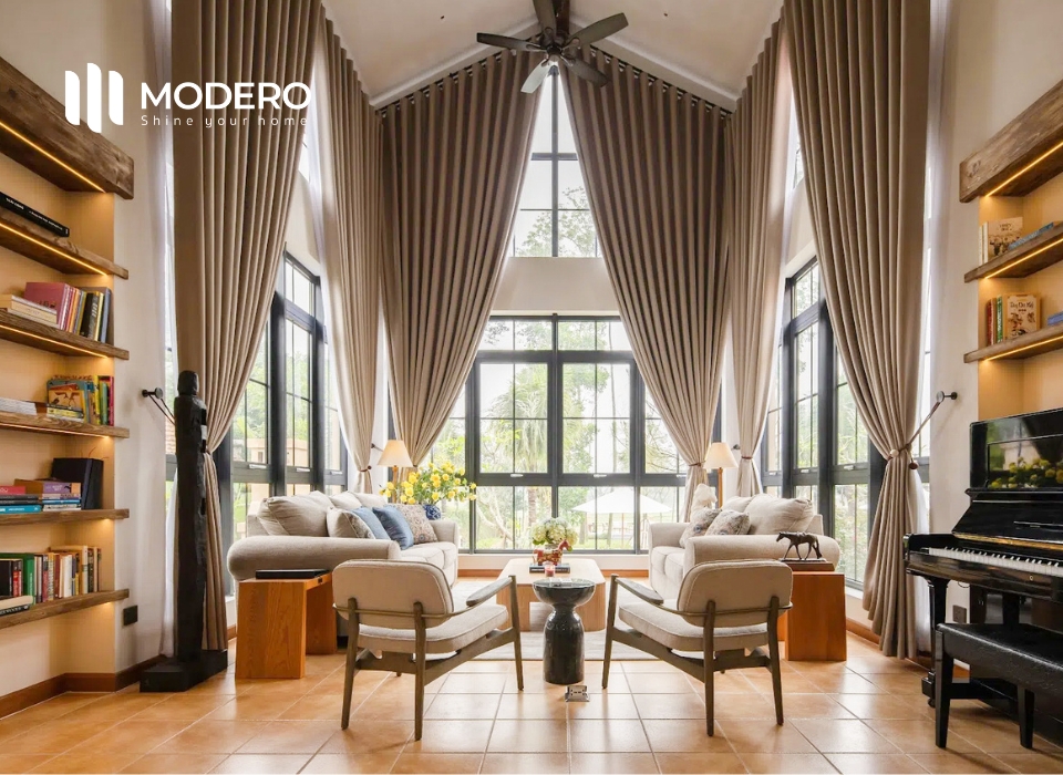 Rèm vải một màu cho phép kiểm soát tầm nhìn từ bên ngoài