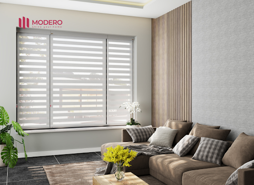 Cấu trúc độc đáo của rèm cầu vồng cho phép người dùng dễ dàng thay đổi góc chắn của các dải vải, tạo ra hiệu ứng đan xen ánh sáng và bóng tối
